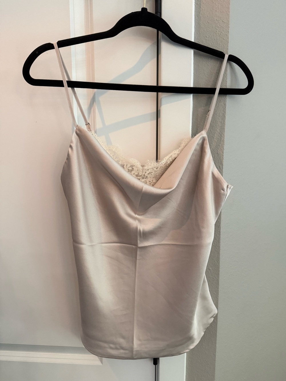 Abercrombie & Fitch - Silky Lace-Trim Cami Top in Light Beige